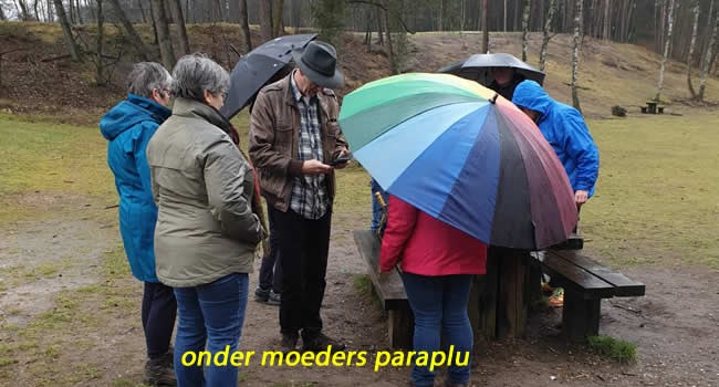 ondermoedersparaplu.